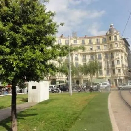 Apartment Centre Ville Avec Piscine
